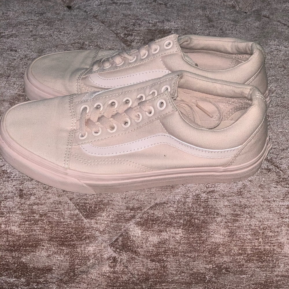 Vans - Picture 3 of 4